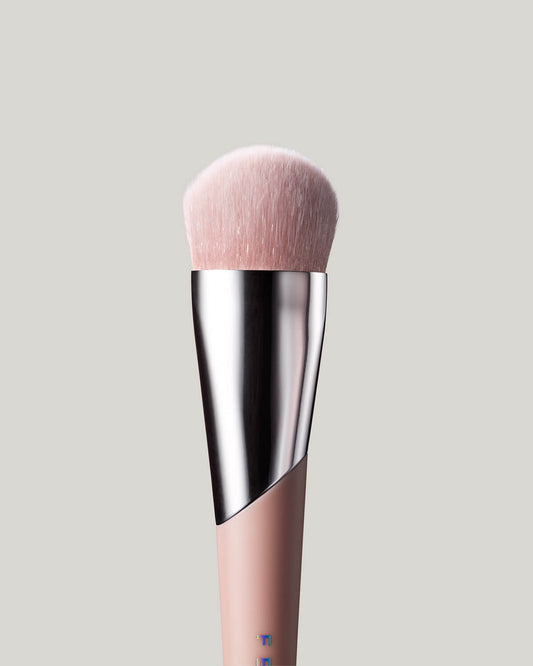 Full-Bodied Foundation Brush 110