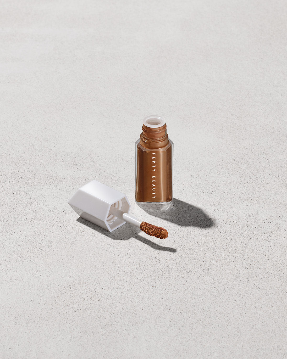We're Even Hydrating Longwear Concealer — 470W