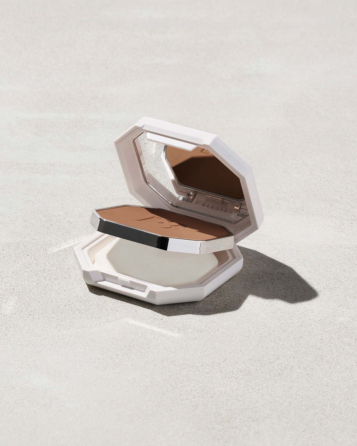 Pro Filt'r Soft Matte Powder Foundation — #120