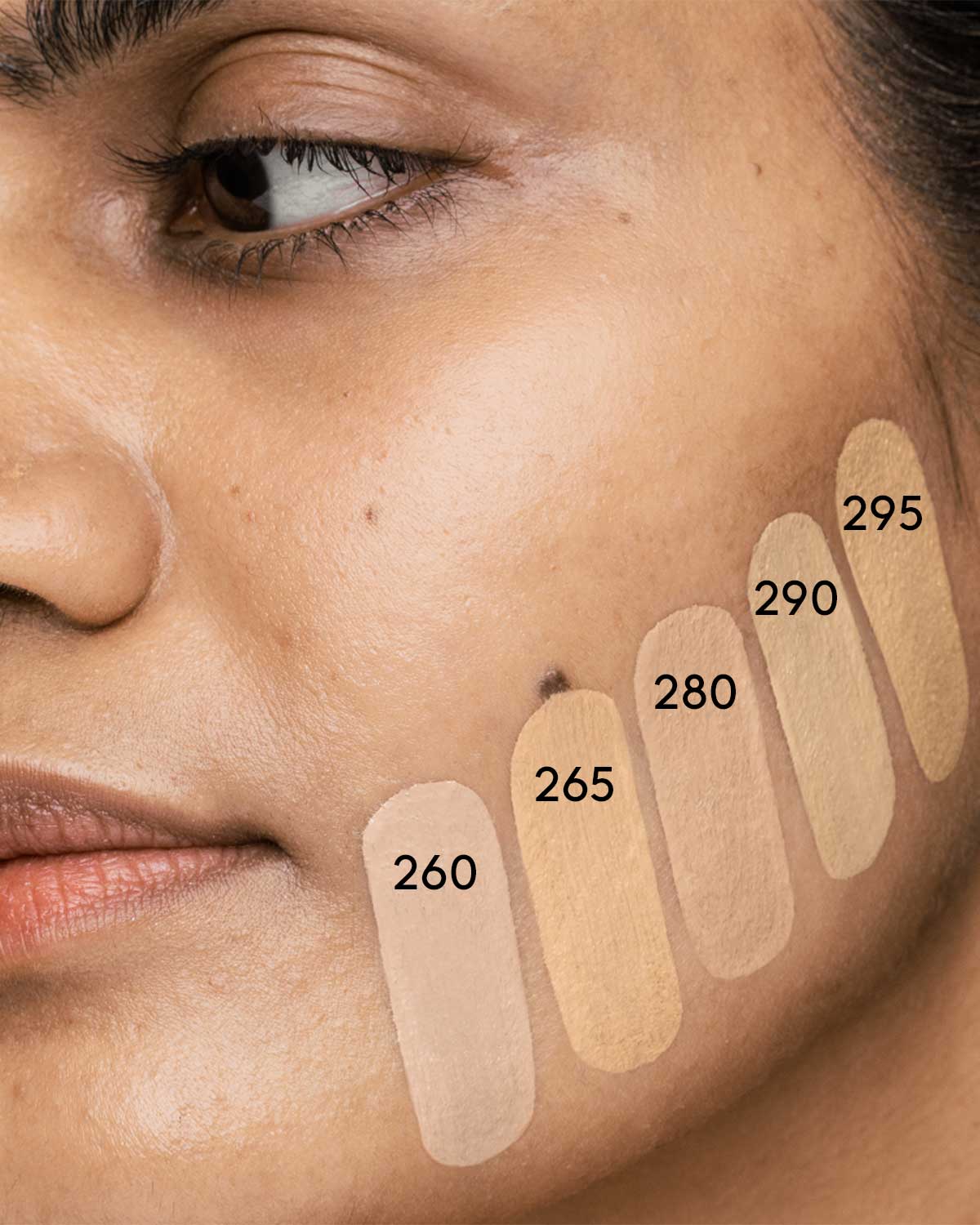 Soft'lit Naturally Luminous Longwear Foundation — 260